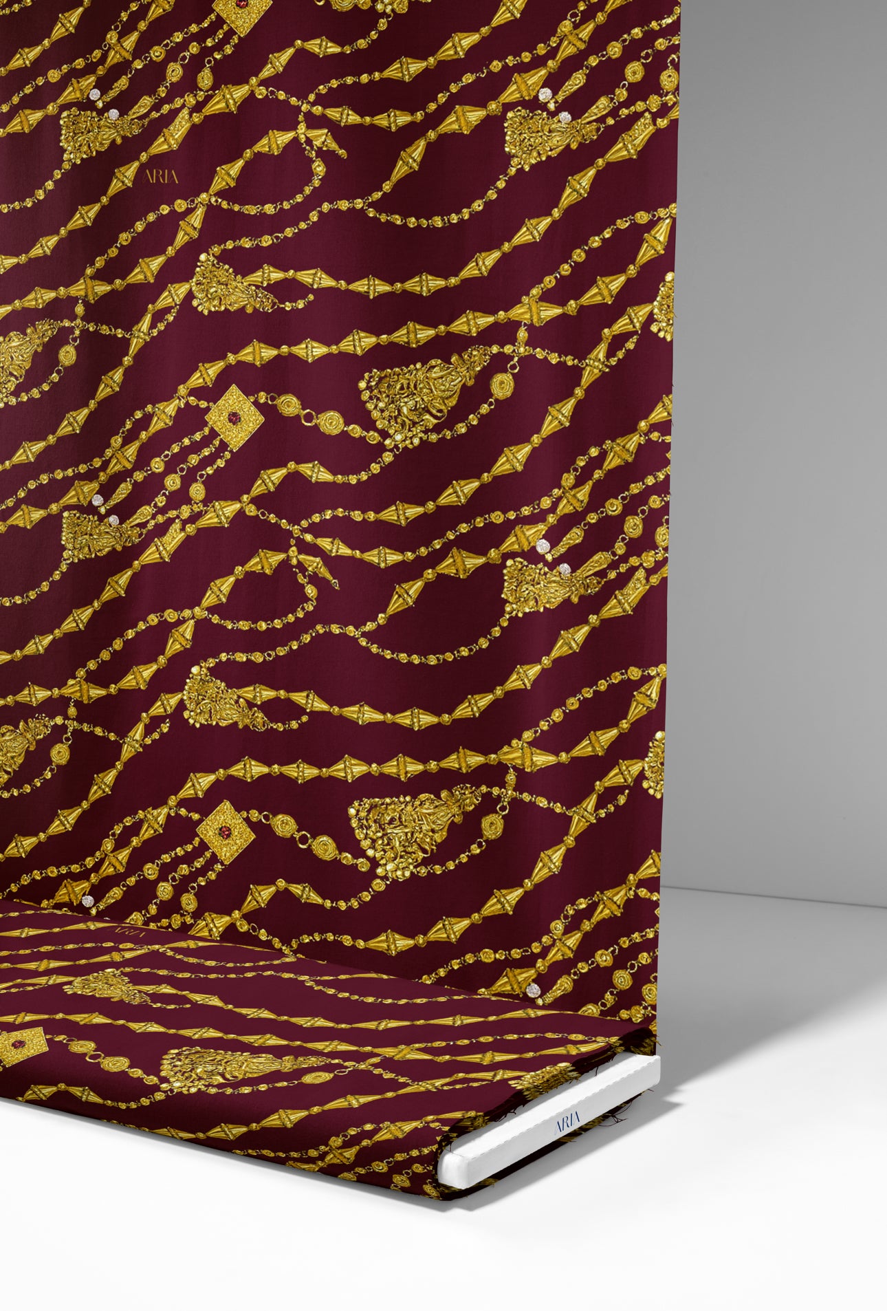 Thahab (Maroon)